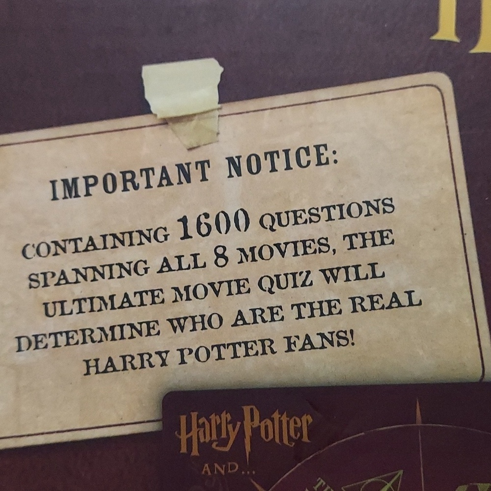 Harry Potter The Ultimate Movie Quiz Game - Picture 3 of 5